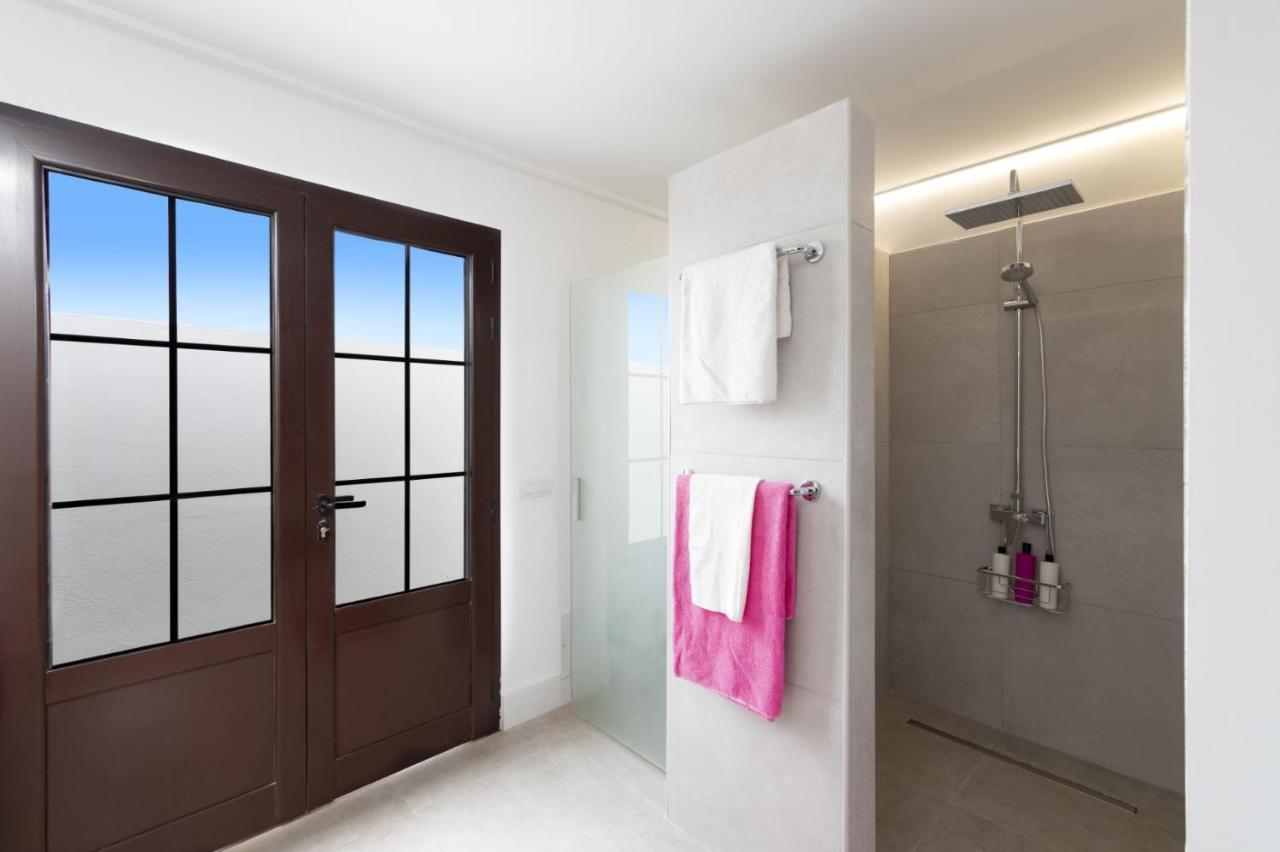 Villa Jj By *