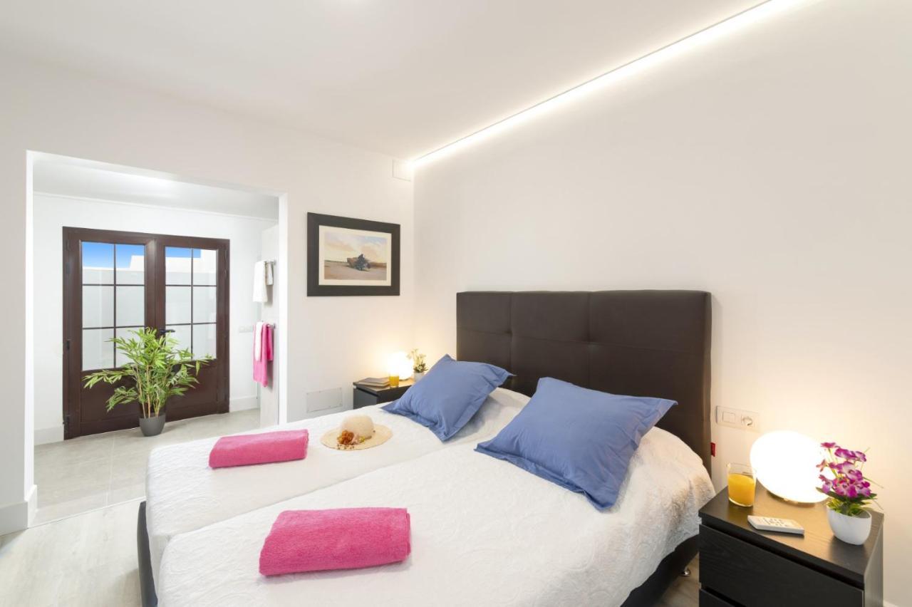 Villa Jj By *