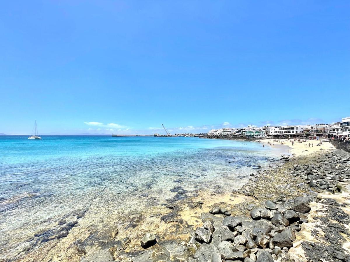 Villa A With Private Pool, Beachfront, Ac, Wifi, Bbq In Playa Blanca (Lanzarote)