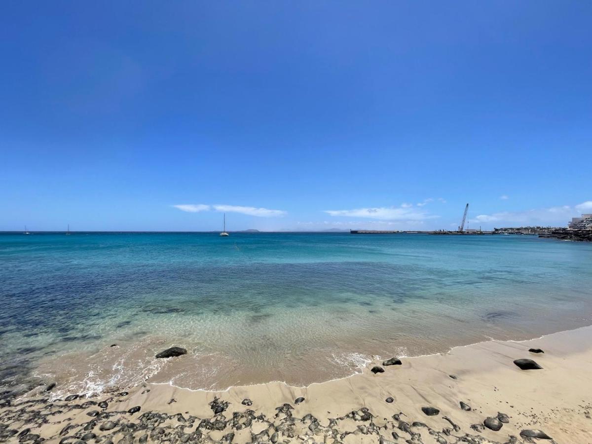 Villa A With Private Pool, Beachfront, Ac, Wifi, Bbq In Playa Blanca (Lanzarote)