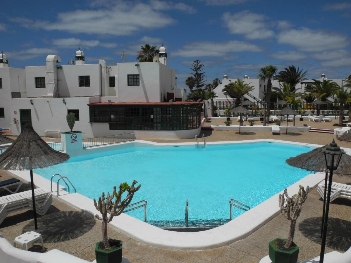 Apt. Rus Playa Pocillos. Pool And Terrace. Tias