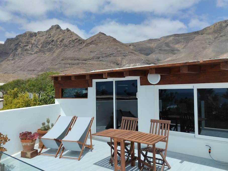 360 View To Ocean And Cliffs Apartment