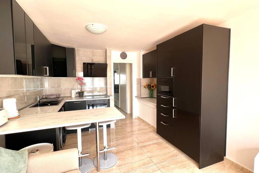 Casa Teddy - And Modern One Bedroom * Tías