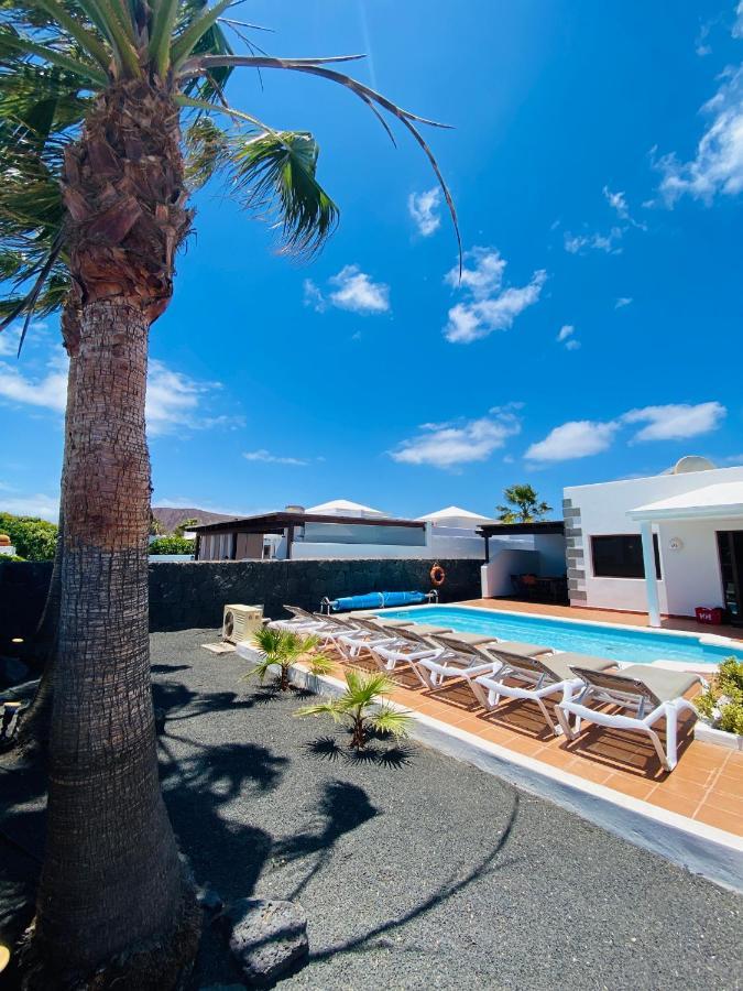 Agatha, Vacaciones En Familia En Lanzarote *
