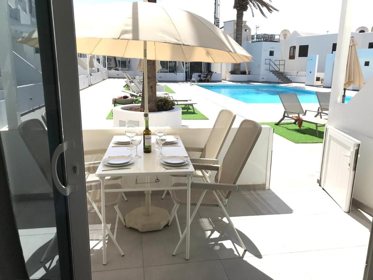 Air-conditioned 2 Bedroom Poolside Apt - Free Wifi Apartment