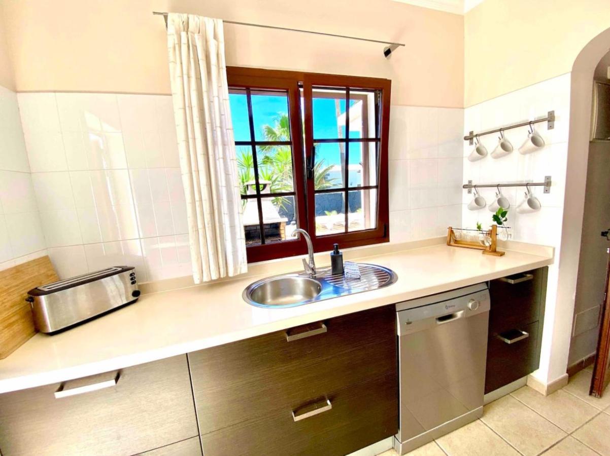Agatha, Vacaciones En Familia En Lanzarote Villa