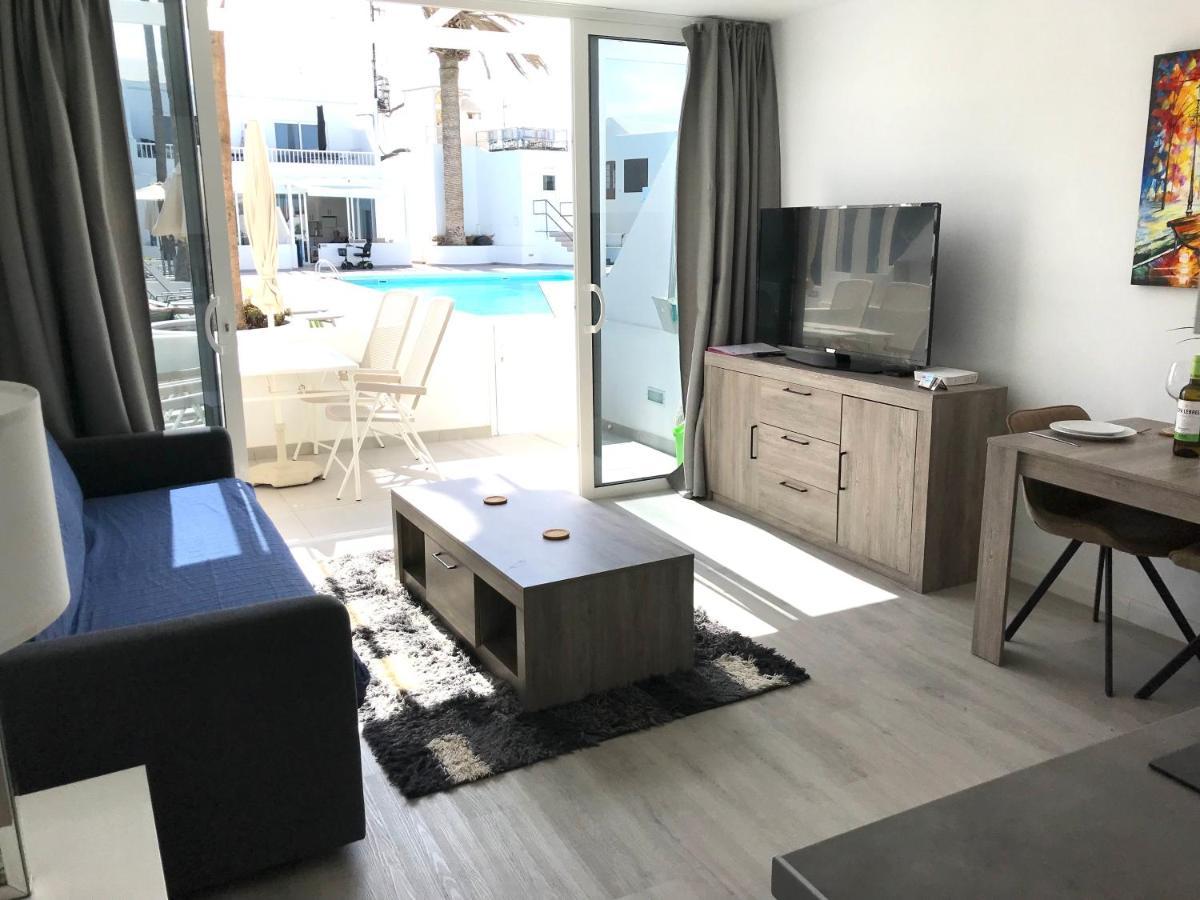 Apartment Air-conditioned 2 Bedroom Poolside Apt - Free Wifi