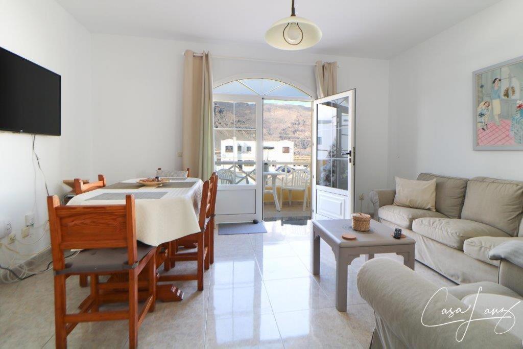 Cliff View Orzola