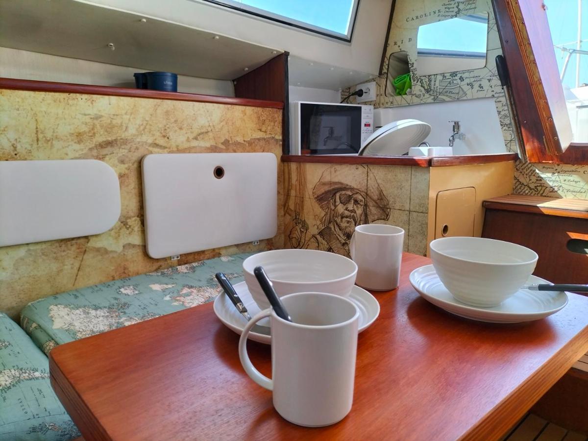 Botel Canarian Pirat *