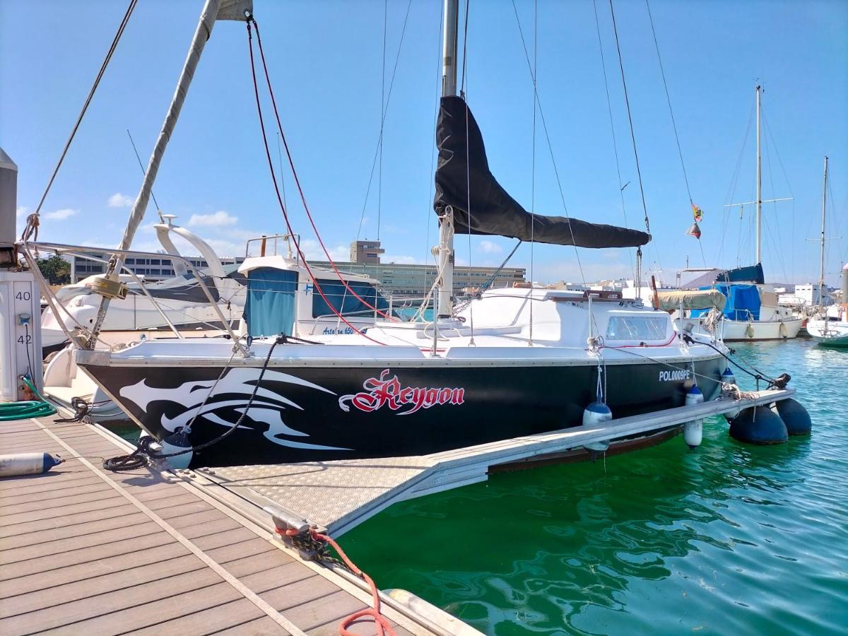 Canarian Pirat Botel *