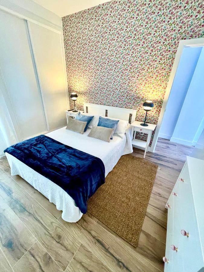 Luxury Sea Front V Apartment