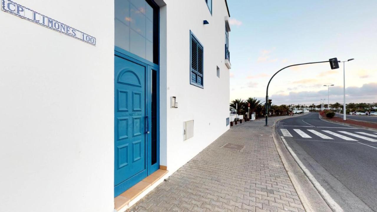 Playa Blanca Center Ocean View Apartamento *