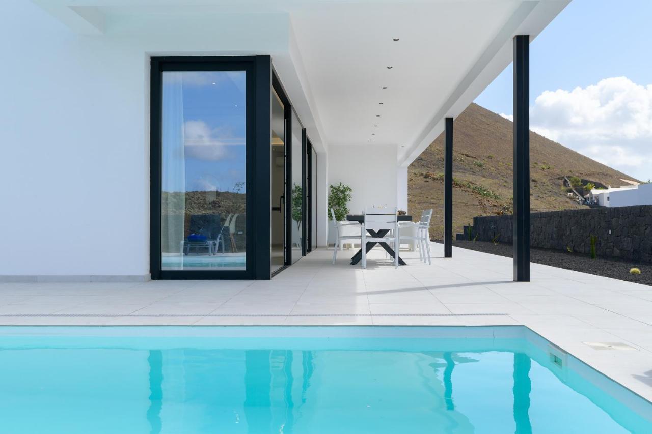 Ainara Villa
