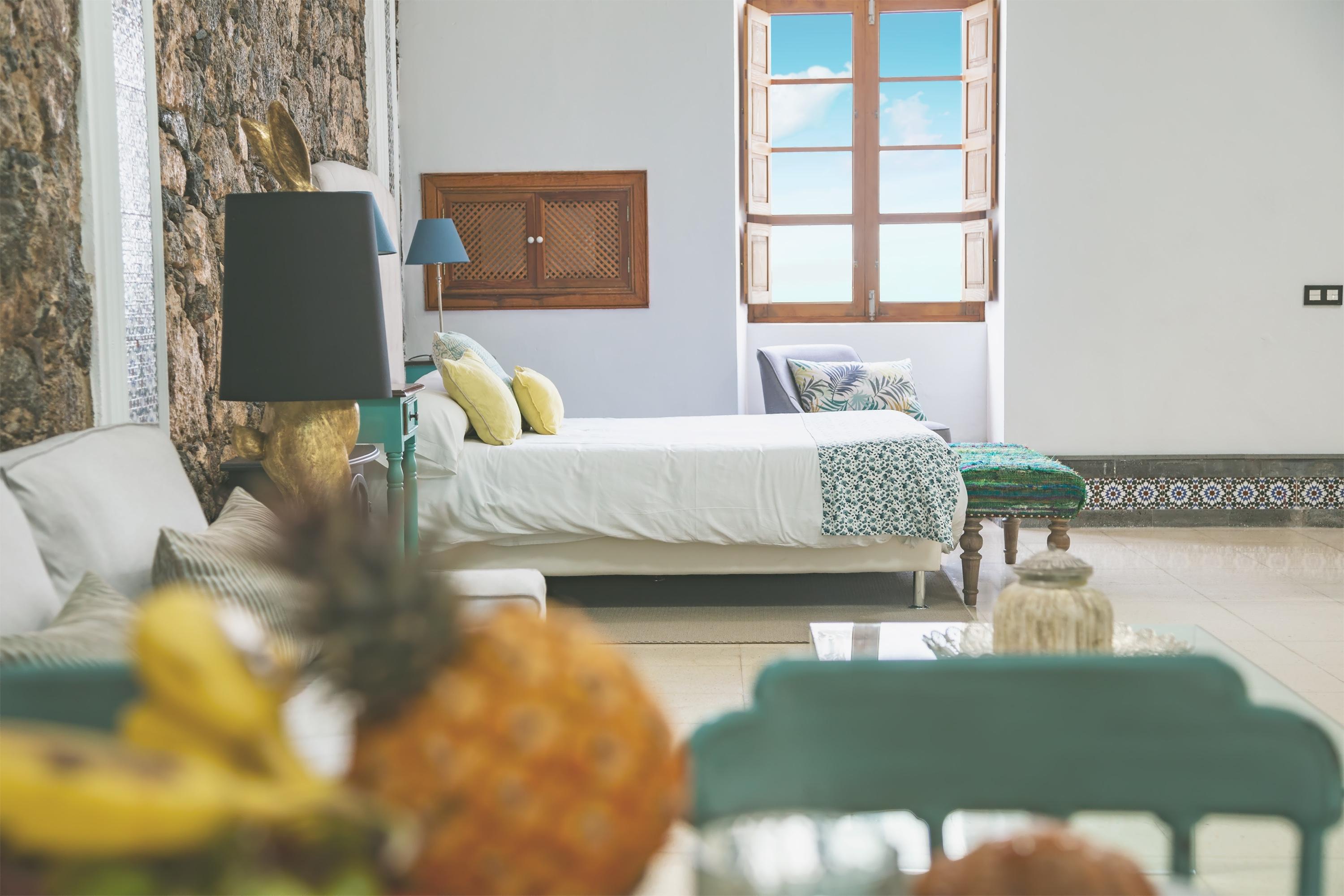 El Charco Hotel 3*