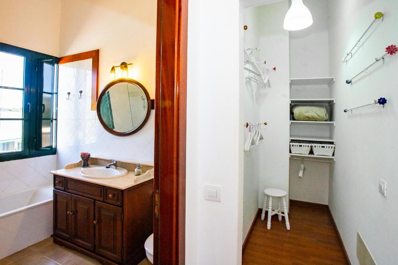 Eslanzarote Testeyna House, Heated Pool, Super Wifi, Sat Tv, View To The Volcanoes *