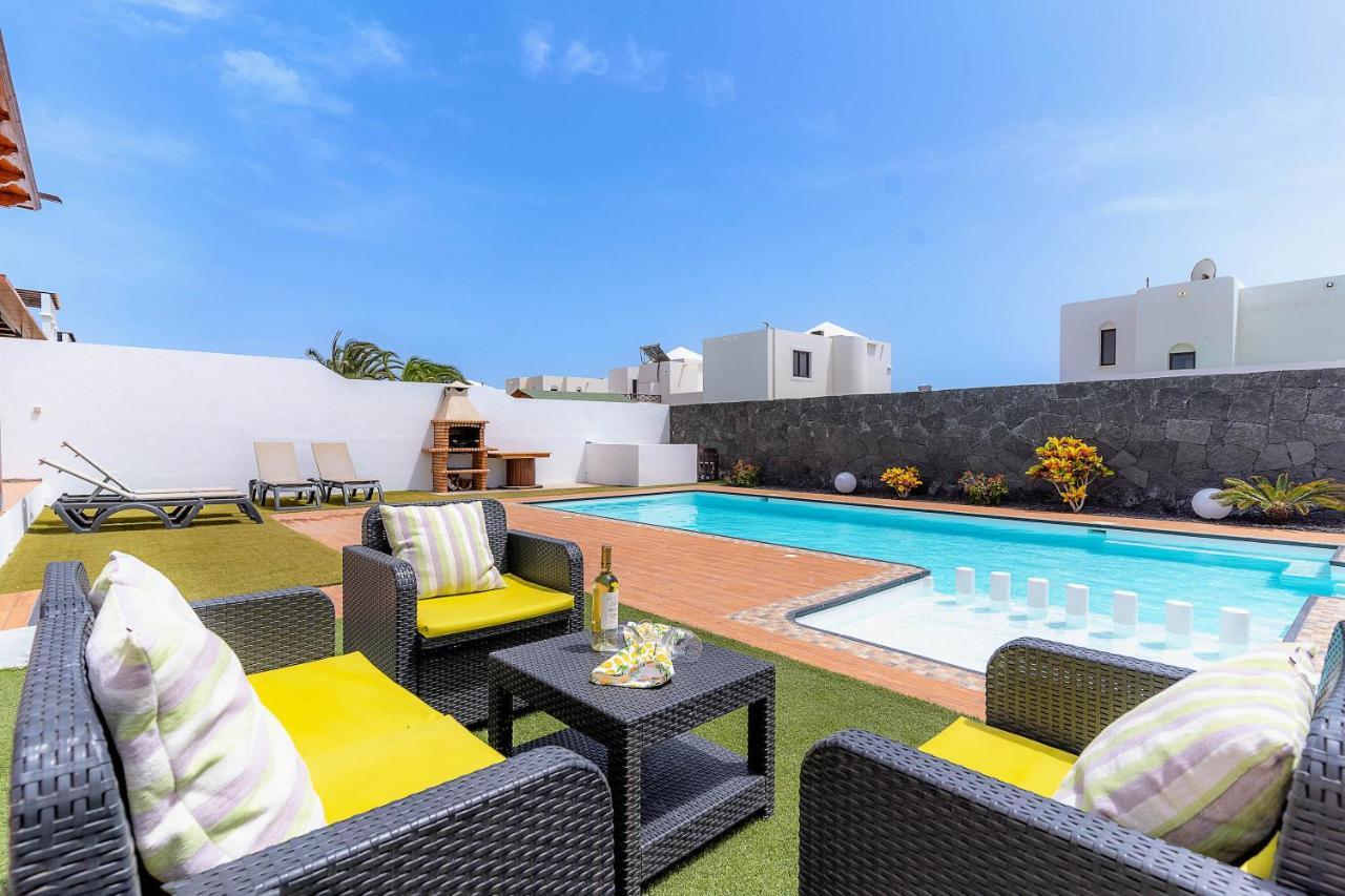 Villa Vv Misy By Hh