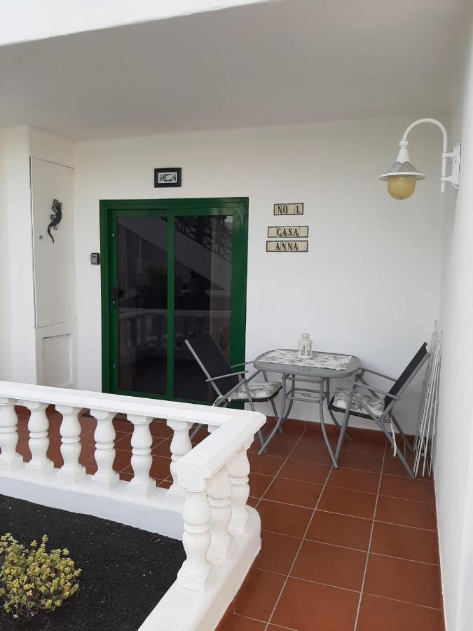 Casa Anna. Pool And Next To The Holiday home Puerto del Carmen (Lanzarote)
