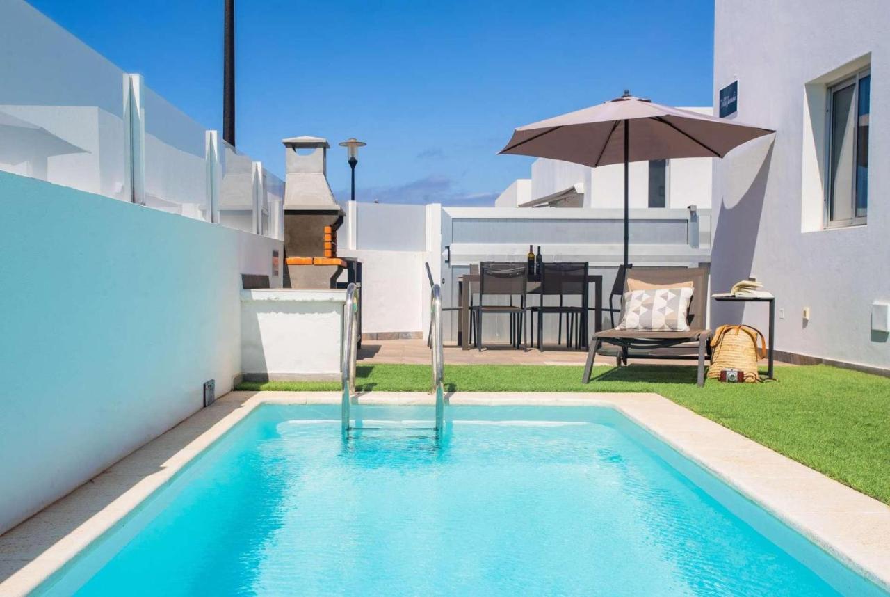 Janubio Villa