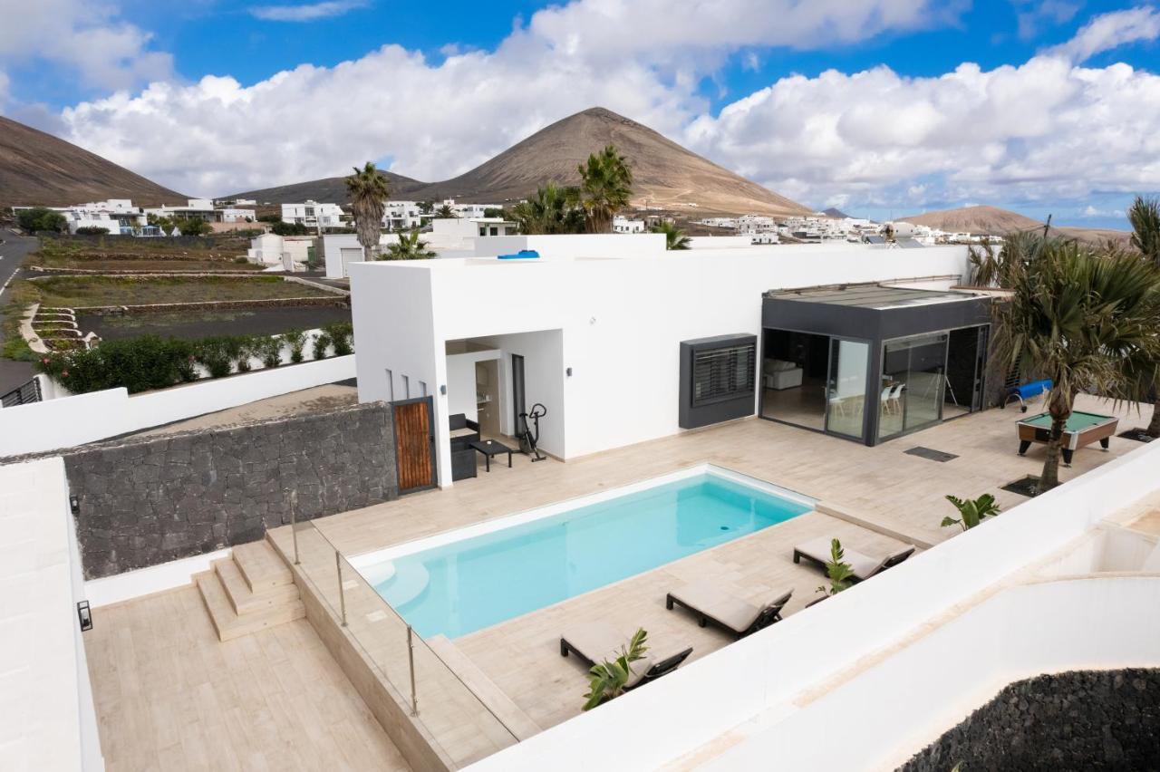 Serenity Villa Tias