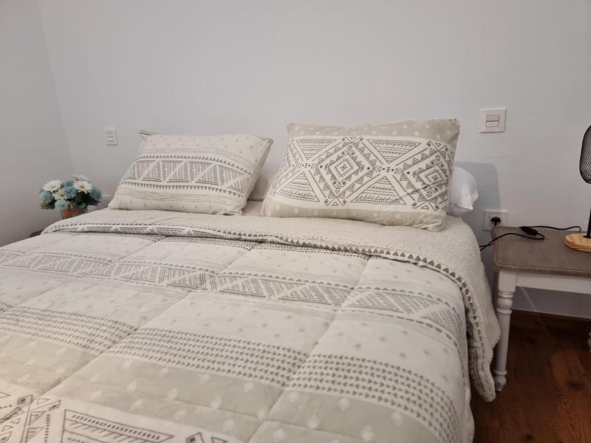 Alunita & Pirita, Con Jardin, Terraza Y Wifi En Zona Tranquila Y Centrica Habitación en casa particular