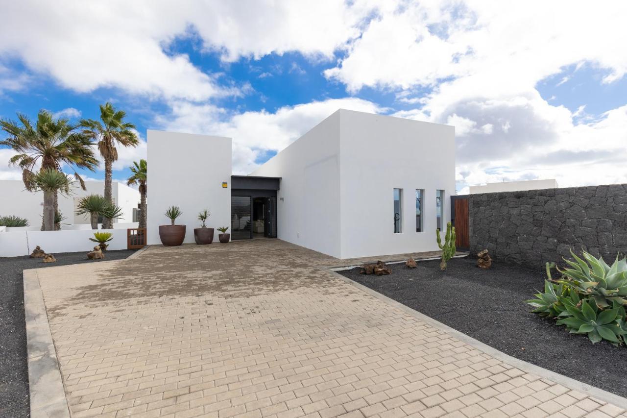 Serenity Villa Tias