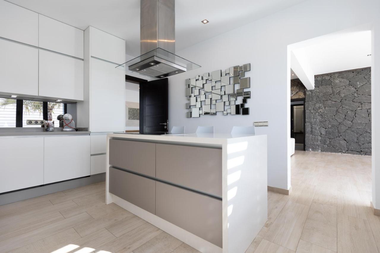 Serenity Villa Tias