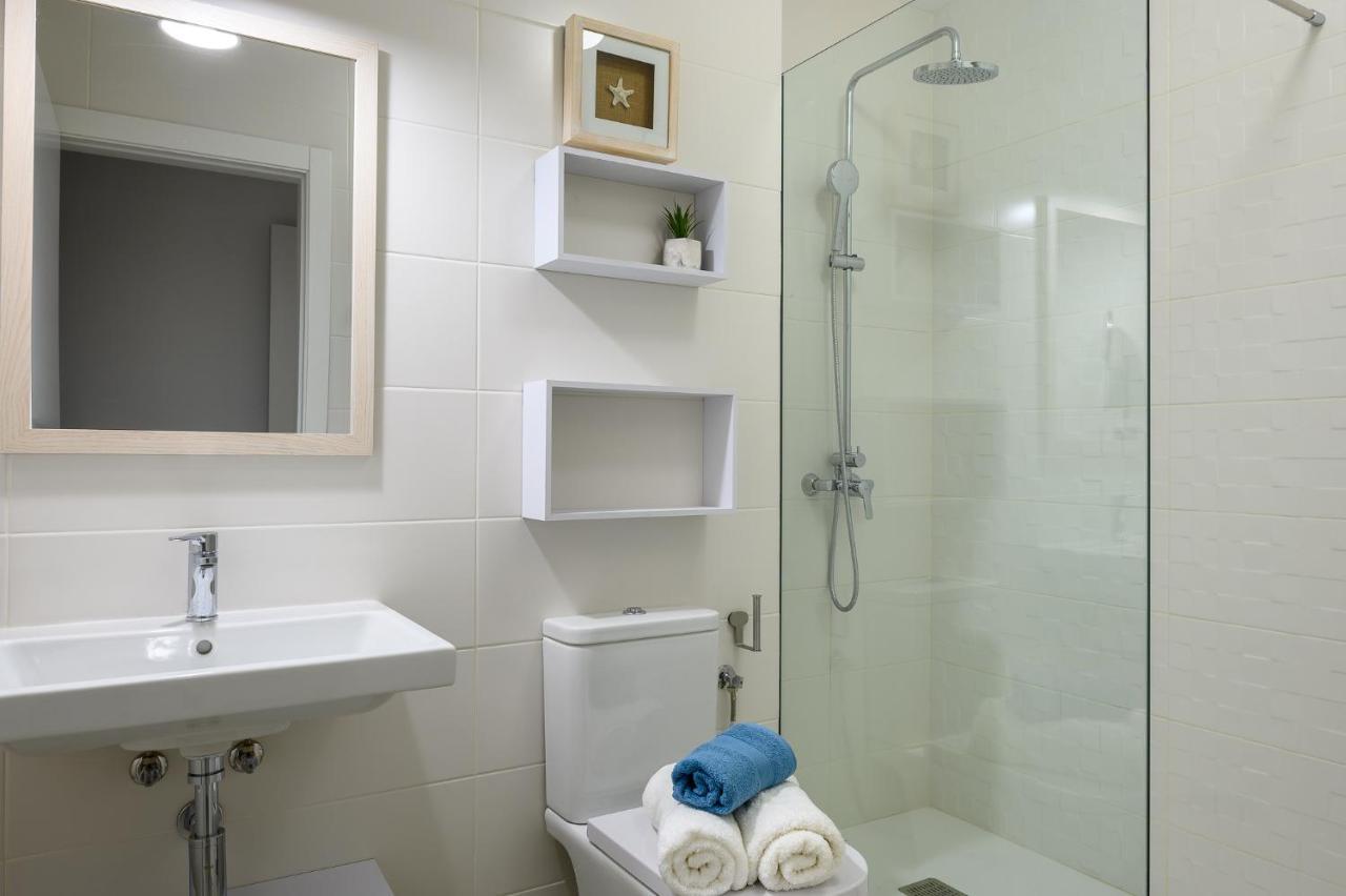 La Marinera House-near The Beach, Fast Wifi, Air-con On Main Bedroom And Sat Tv * Playa Blanca (Lanzarote)