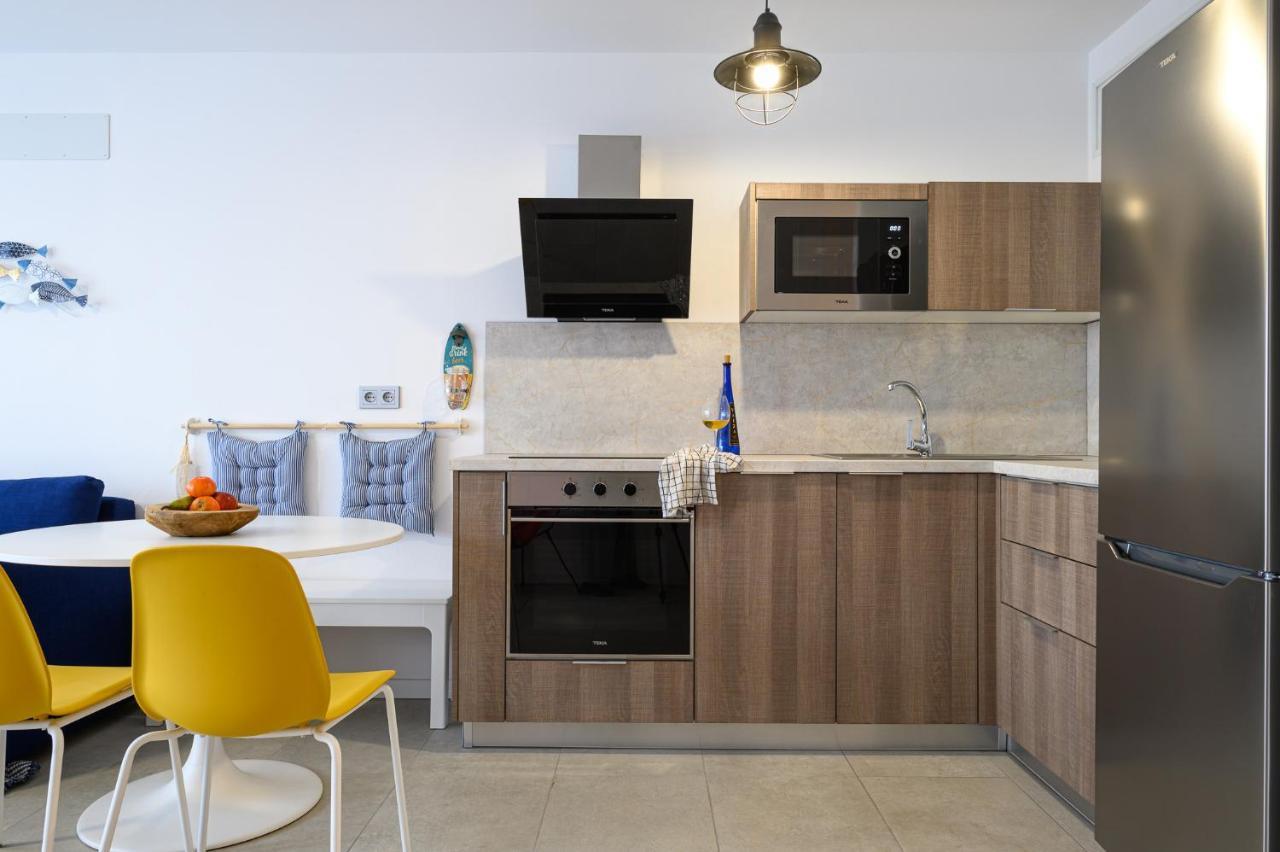 La Marinera House-near The Beach, Fast Wifi, Air-con On Main Bedroom And Sat Tv