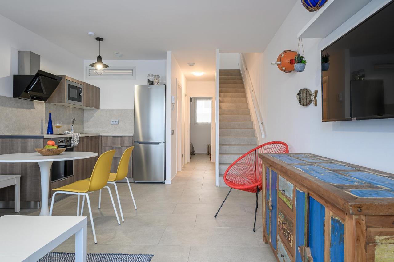 La Marinera House-near The Beach, Fast Wifi, Air-con On Main Bedroom And Sat Tv Holiday home