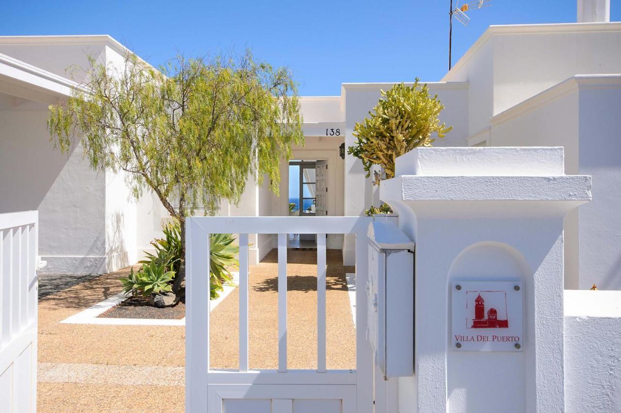 La Casa Del Puerto, *