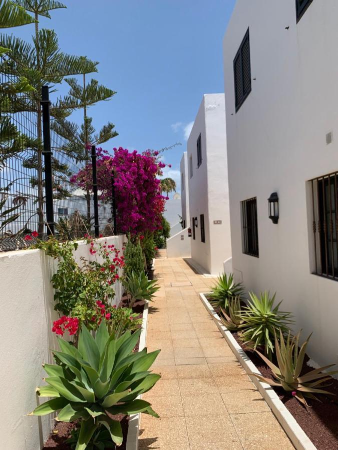 Beautiful With Private Sunny Terrace Apartment *