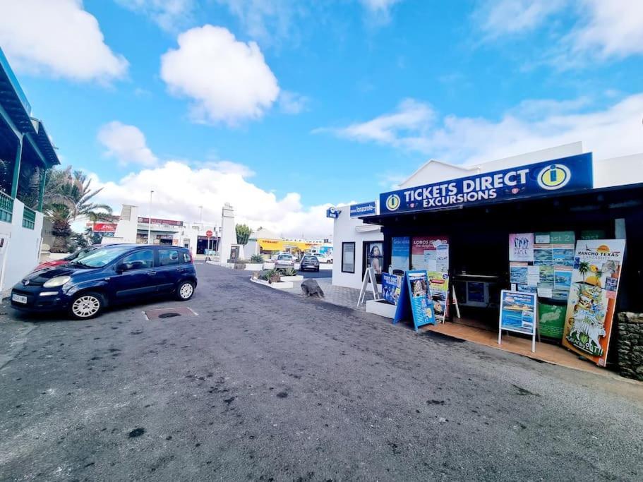 Playa Bastian First Line Of The Sea * Costa Teguise