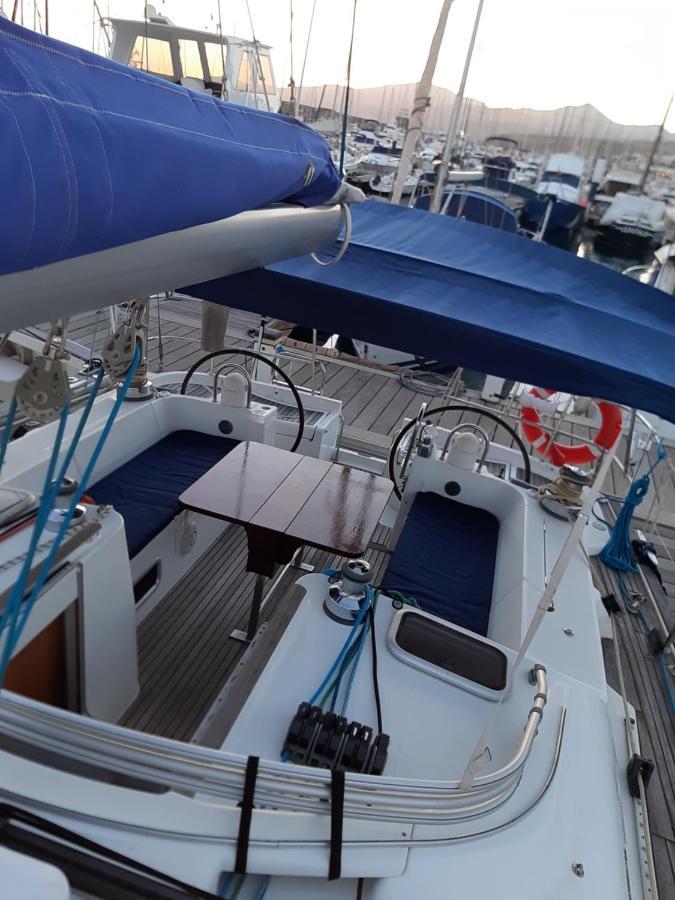 Botel Erima