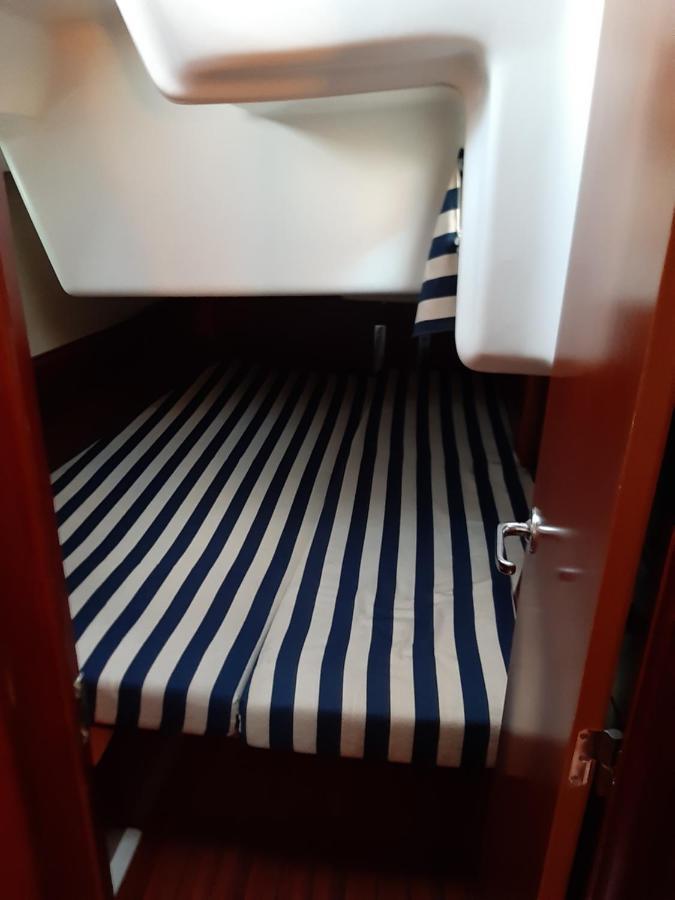 Botel Erima Puerto Calero