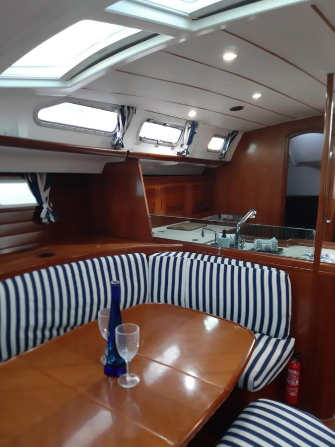 Erima Botel *
