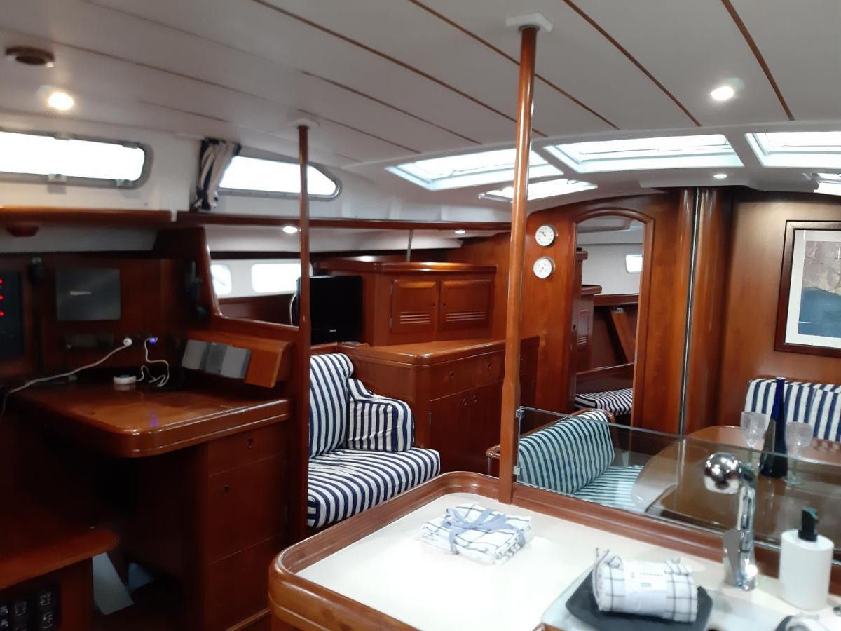 Erima Botel *