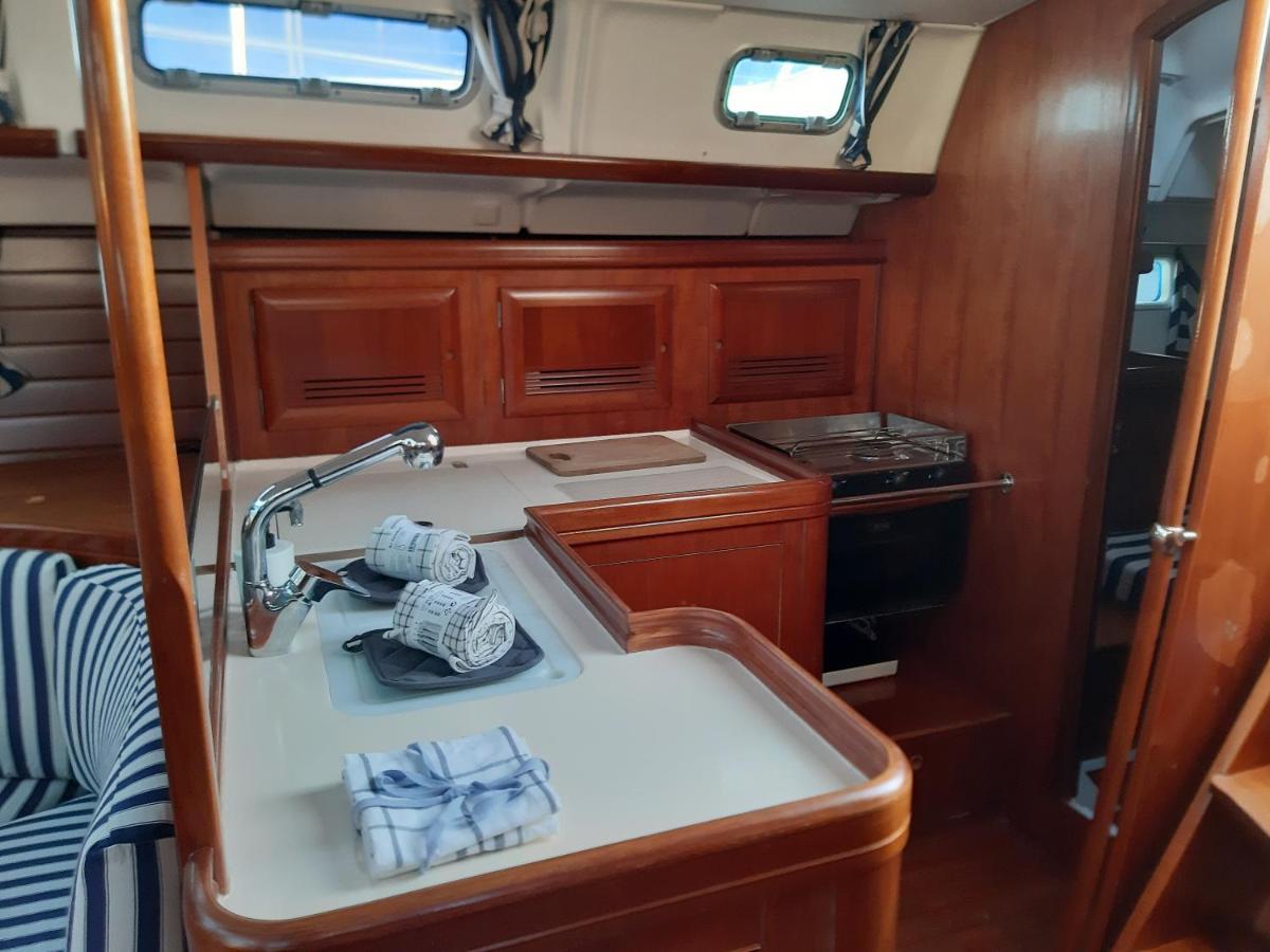 Erima Botel Puerto Calero