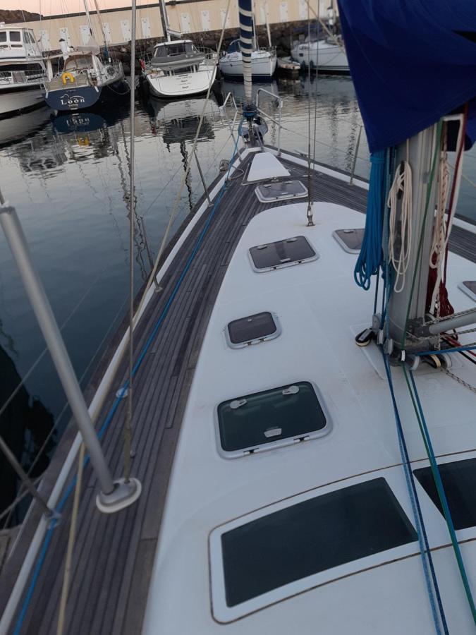 Erima Botel Puerto Calero