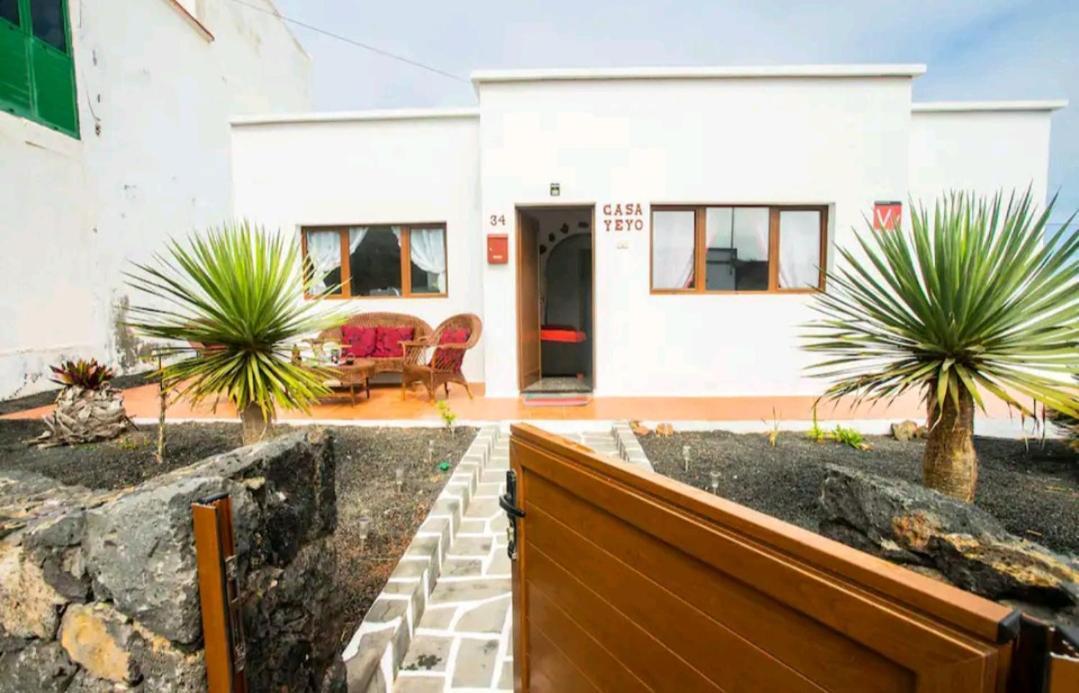 Holiday home Yeyo En El Crater Del Volcan *