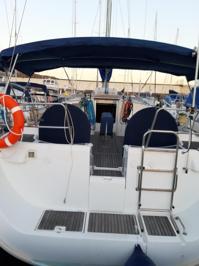Erima Botel Puerto Calero