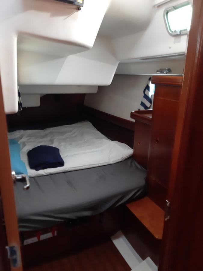 Erima Botel *