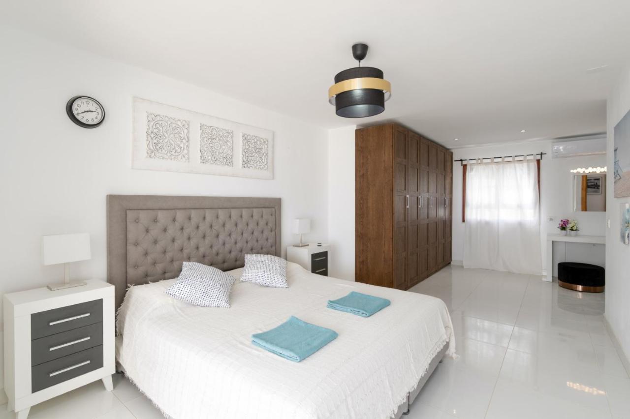 Villa Sunny Side By Puerto del Carmen (Lanzarote)