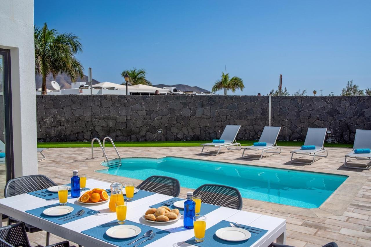 La Nueva By * Playa Blanca (Lanzarote)