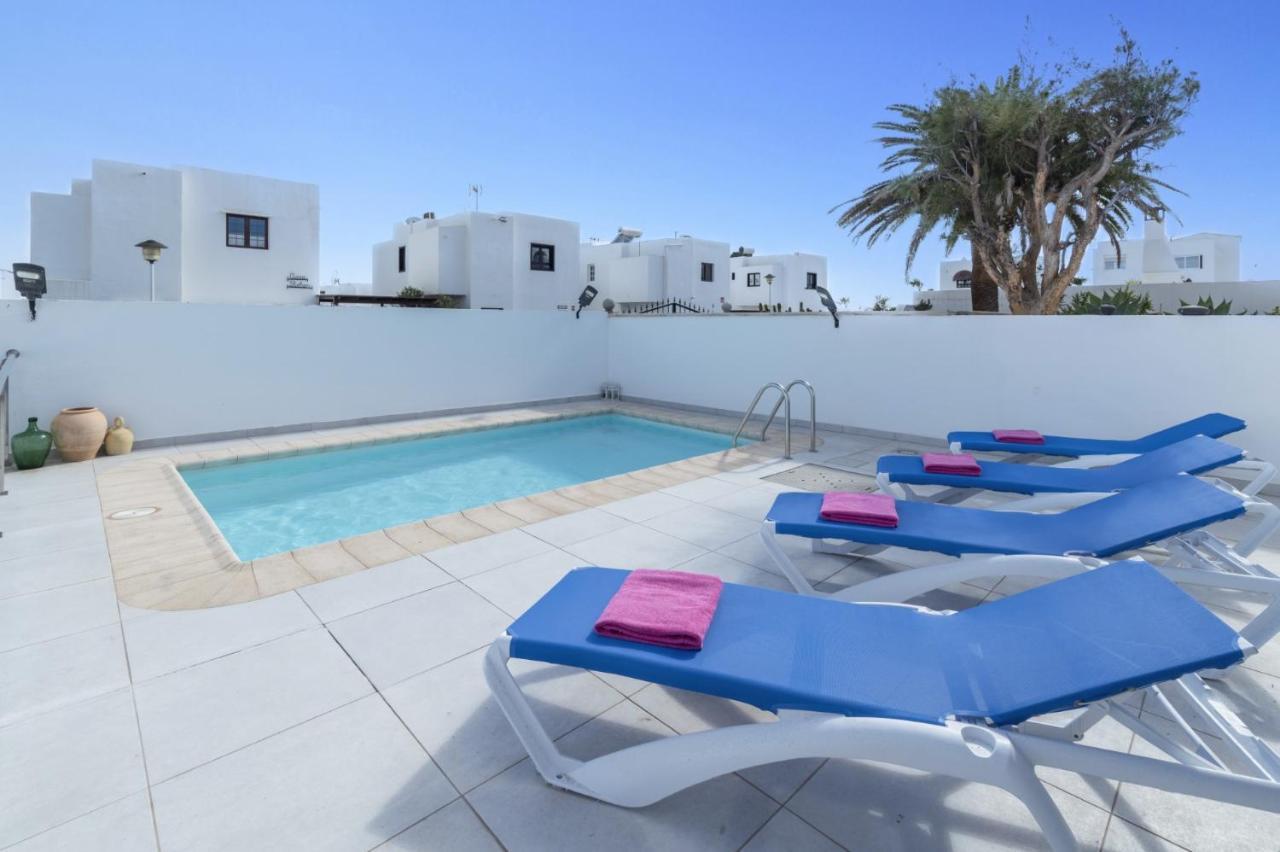 Villa Sunny Side By