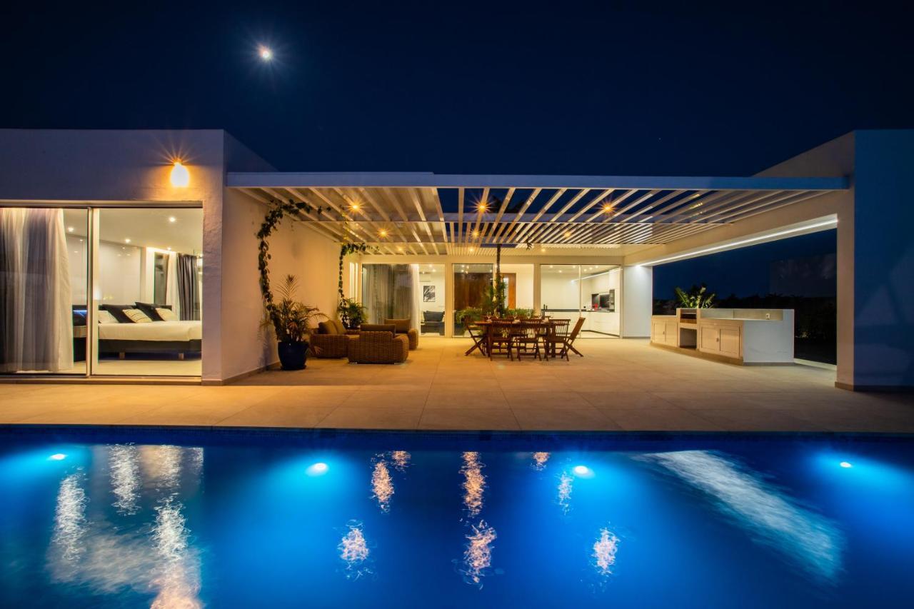 Villa Golf Palms *