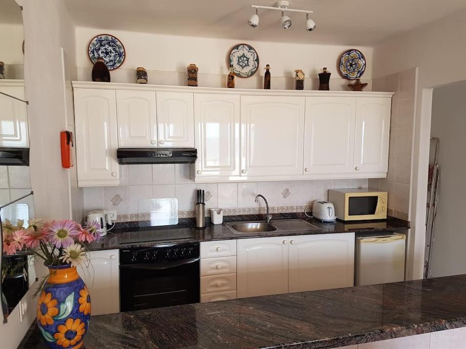 Apartment Tabaybas E31, Two Bed *