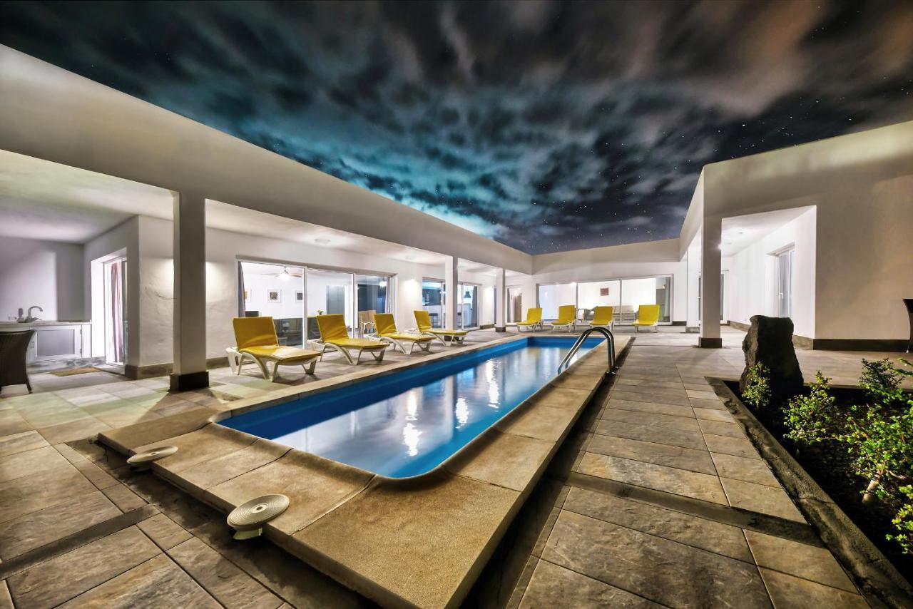 Casa Eden - Naturist Area, Private Pool And Bbq By Lanzarote Vacation Homes