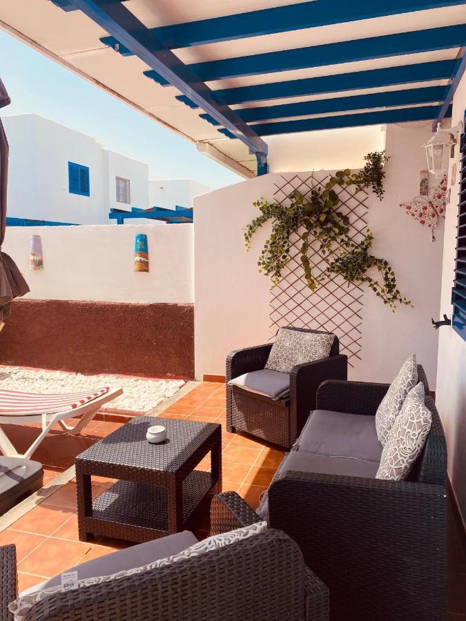 Paradise By The Sea * Playa Blanca (Lanzarote)