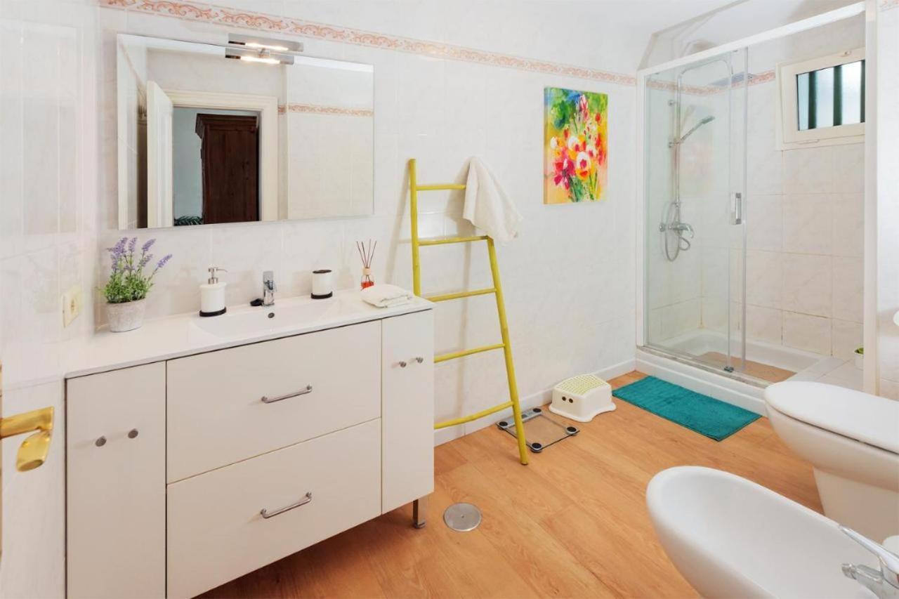 Om Con Piscina Y Vistas Al Mar Apartamento *