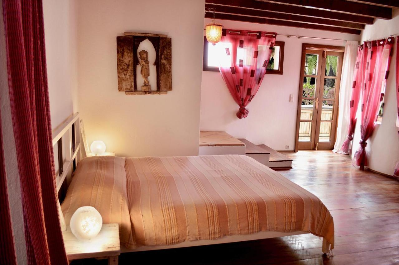 Сasa de vacaciones Stylish House In A Real With Private Garden *
